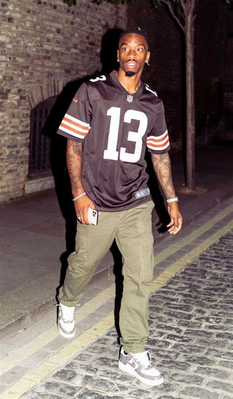 football jersey outfit mens